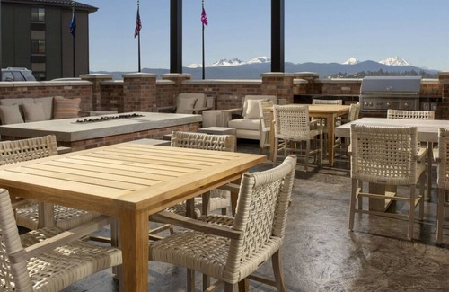 Southern Crossing Casa | Your Home Away From Home! Free Breakfast, Short Drive to Stone Creek Park