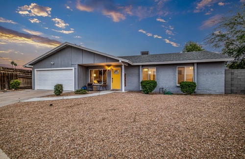 Dobson Ranch Casa | Your Home Away from Home: Pool, Games, Hot Tub, Mini-Golf, BBQ, Luxury Home