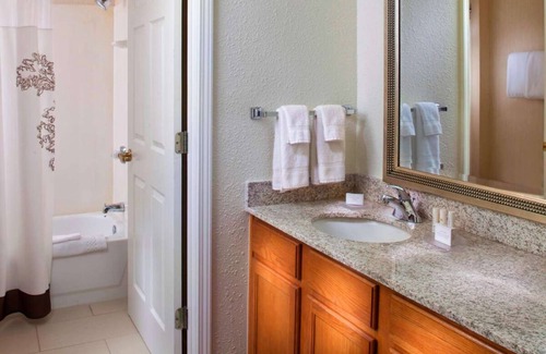 Homewood Hotel | Your Home Away From Home! w/ Outdoor Pool, Near Homewood Soccer Park!