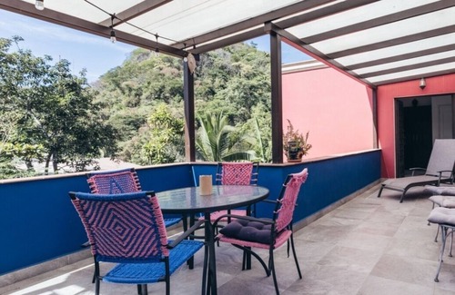 El Caloso Apartamento | Your home away from home in a authentic Mexican neighborhood