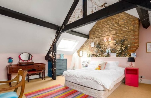 Kirtlington Casa | Your home from home in the stunning Oxfordshire countryside. Dog friendly.