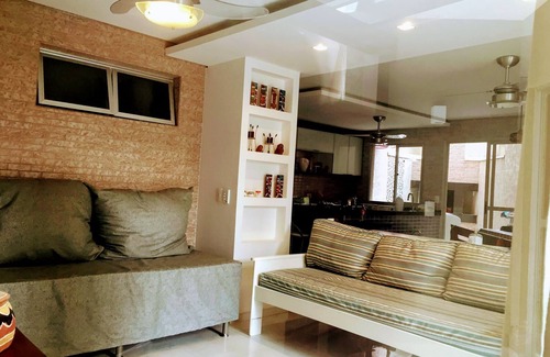 Pontal do Parana Casa | Your Home in Atami with A/C, Wi-Fi and Home-office