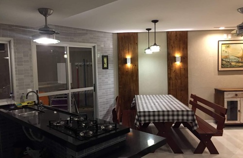 Pontal do Parana Casa | Your Home in Atami with A/C, Wi-Fi and Home-office