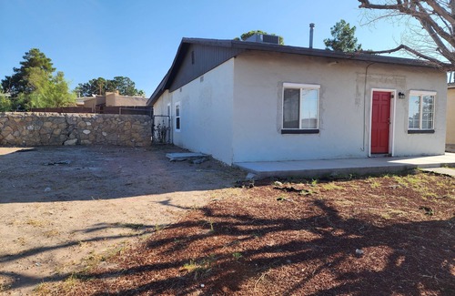 Timberwolf Casa | Your Home in El Paso [Basset Mall area]