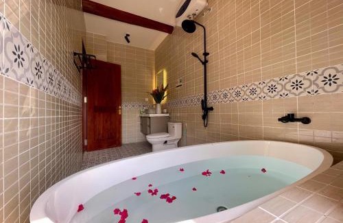 Ham Ninh Apartamento | YOUR HOME - Sun by the sea at the East quite side