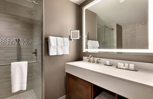 Berkeley Heights Hotel | Your Home Sweet Home! Pets Allowed, Free Parking, Free Breakfast!
