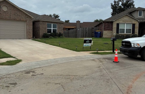 Stillwater Casa | “Your Honey Bee”100%,Newer4-bedroom housewith everything incharming Stillwater,“