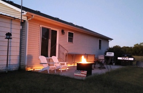 Winfield Casa | Your Kansas Hide-away! 'The Gatehouse' welcomes you!
