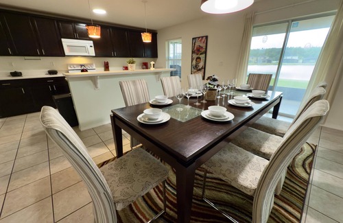 Crystal Cove Casa | Your Lakeview Getaway in Crystal Cove – Sunsets, Comfort & Great Location