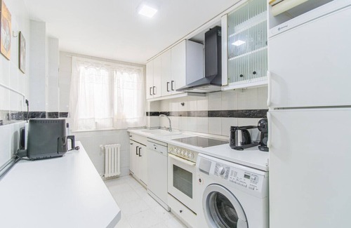 San Jose Apartamento | Your Large Family Apartment in Zaragoza