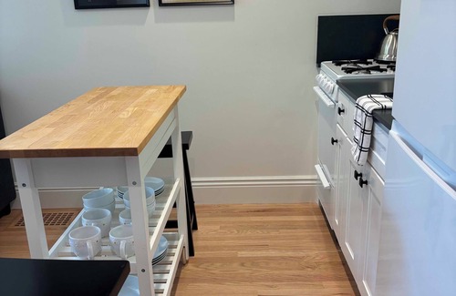 Noe Valley Condominio | Your LUXURY Home Away From Home in Beautiful Noe Valley