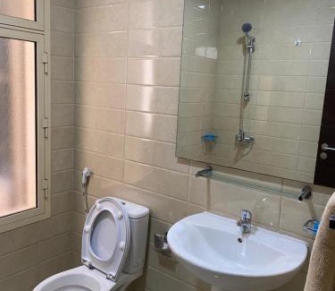 Khalifa City Apartamento | Your Luxury Studio near Airport
