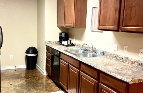 Midland Casa | Your Mid-Dessa Home right off the Loop 250