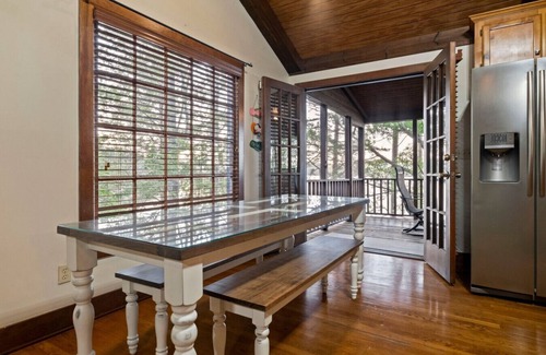 Leesburg Casa | Your New Favorite Weiss Lake Getaway - Sleeps 10