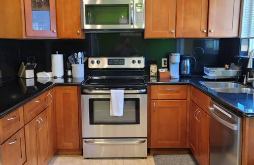 University South Condominio | Your Oasis Awaits - Downtown PA Near Stanford 2 bd #657