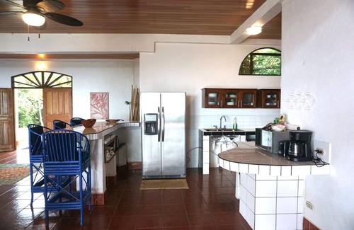 Savegre Casa | Your own house in the jungle, 5 minutes from the beach!