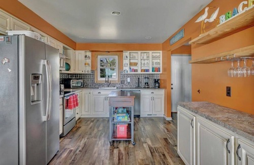 Jeddo Casa | YOUR OWN PRIVATE BEACH GETAWAY!! Fantastic 3 Bed 2 Full Bath LAKE FRONT Home!!!