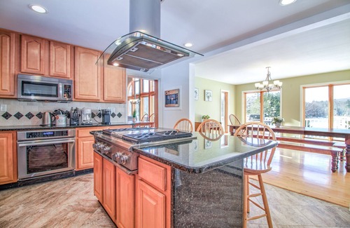 Londonderry Casa | Your own Private Lake - Breathtaking Views - Gym - Sauna - Hot Tub