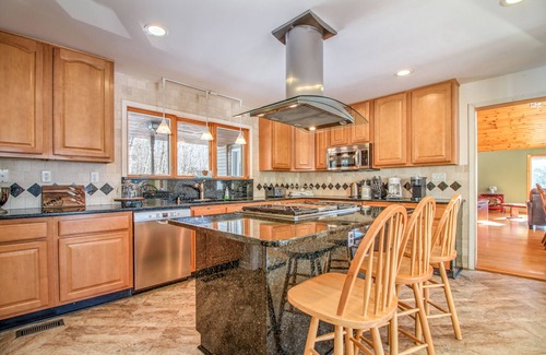 Londonderry Casa | Your own Private Lake - Breathtaking Views - Gym - Sauna - Hot Tub