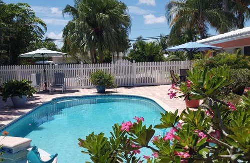 Lauderdale-by-the-Sea Apartamento | ** Calificación de 5 estrellas ** ... ¡lo tenemos TODO! Inmaculada, cómoda, completamente equipada!