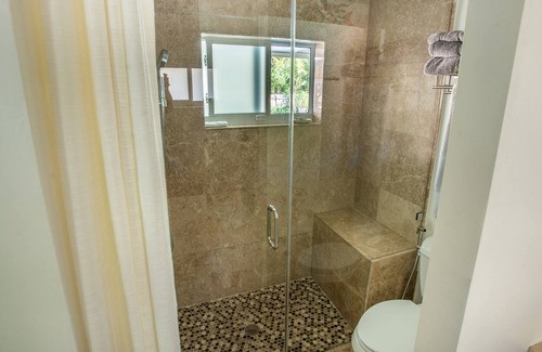 Ludlam Casa | Your paradise in the heart of Coral Gables Miami, your home away from home.