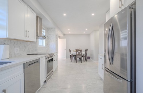 Niagara-on-the-Lake Casa | Your Peaceful Getaway with Wi-Fi, Coffee & Fresh Veggies