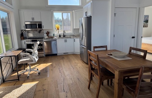 Evergreen Casa | Your Peaceful Glacier Getaway