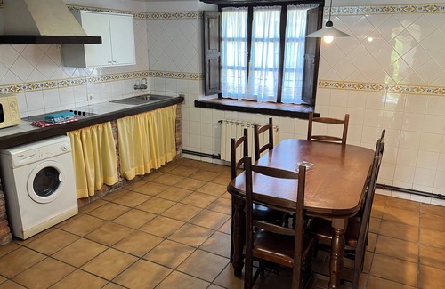 Vallobal Casa | Your Peaceful Hideaway in the Heart of Asturias
