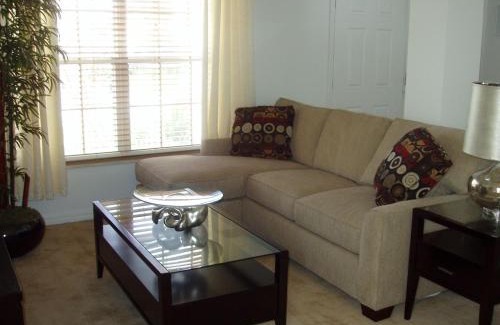 Highgate Park Villa | Your perfect family holiday! Private pool, Games Room, 12 Mins to Disney