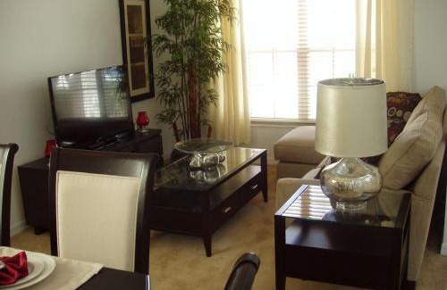 Highgate Park Villa | Your perfect family holiday! Private pool, Games Room, 12 Mins to Disney