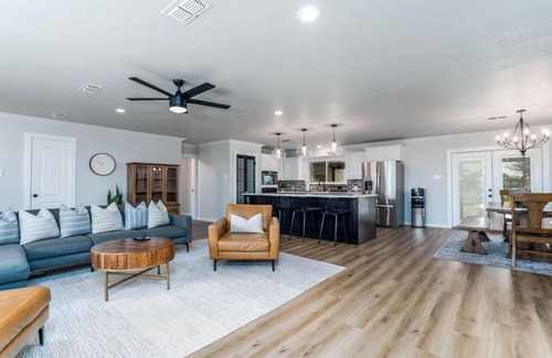 Abilene Casa | ☀️Your Perfect Family Retreat! 5BR Home w/ Private Pool and Great Yard!