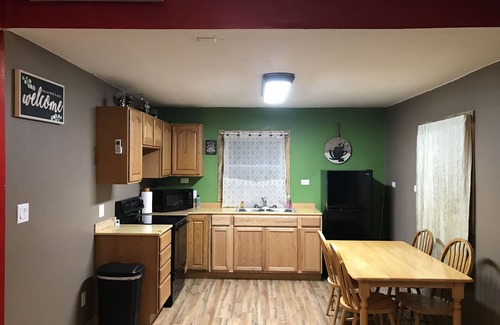 Waynesville Cabina | Your perfect family getaway to the mountains! Country cabin with Wi-Fi.