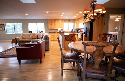 Strawberry Casa | Your Perfect Holiday Haven in Strawberry, AZ - Games Galore, Hammocks & Hot Tub!