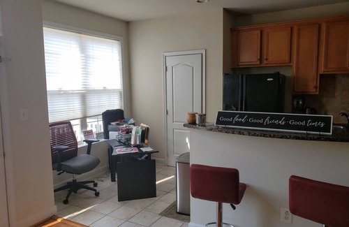 Gaithersburg Casa | Modern Home with Perks
