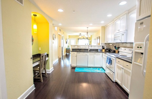 Independence Square Condominio | Your Perfect Vacation! Beautiful 2BR, 2BTH Condo & 4 FREE Waterpark passes daily