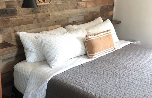 Deerfield Otro | Your place to get away from it all. Only 20 miles to Madison