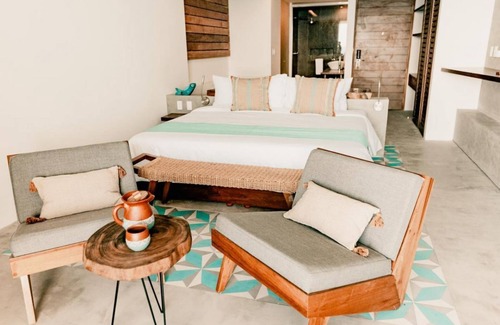 Zona Hotelera Norte Casa | Your Relaxing Getaway Awaits! Outdoor Pool, Free Parking