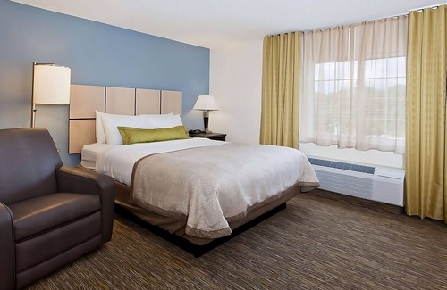 Southfield Complejo | Your Relaxing Getaway Awaits! Family-friendly, Free Parking! Pets are Allowed!