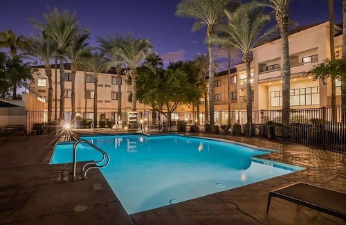 Chandler Apartamento | Your Relaxing Getaway Awaits! 2 Homely Units, Outdoor Pool and Pet-friendly!