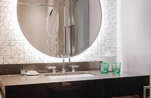 Florida Central Atlantic Coast Hotel | Your Relaxing Getaway Awaits! 3 Luxurious Rooms w/ Free Parking, Shuttle, Pool