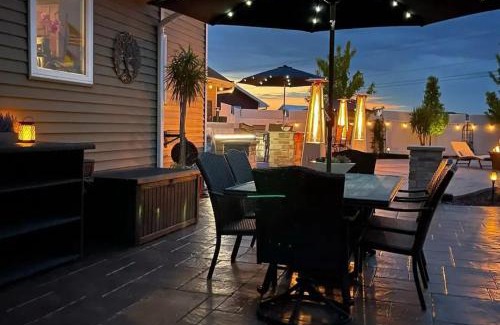 Appleton Casa | Your Resort On Gala Family Fun with Spa and Pool
