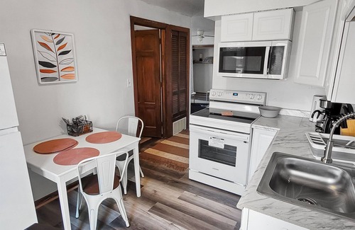 Bay City Apartamento | Your Retreat A Peaceful & Cozy 1BR Haven