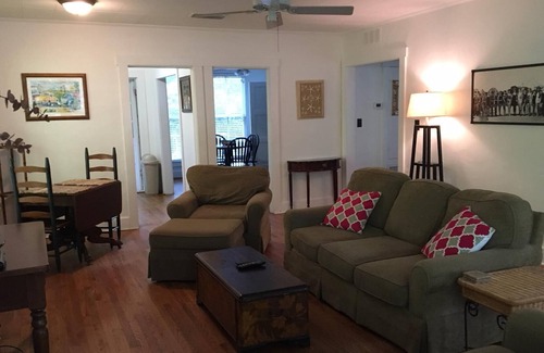 Fairhope Casa | Su alquiler amueblado a corto plazo en la ciudad más deseable del sur: Fairhope.
