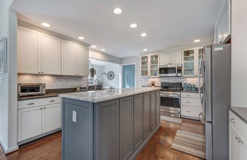 Captain's Cove Casa | Your Song - Gorgeous Waterfront in Captain's Cove!