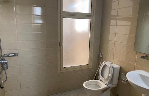 Khalifa City Apartamento | Your Studio Near Airport and all