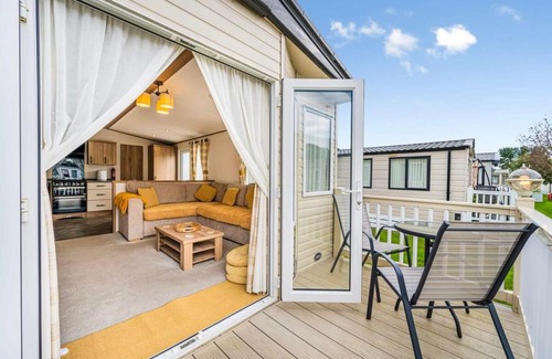 Pevensey Chalet De Esquí | Your Ultimate Holiday Rental at Pevensey Bay 35 Woodland Walk