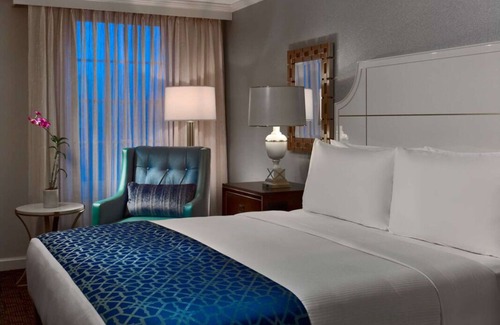 French Quarter Complejo | Your Ultimate Leisure Stay Near Jackson Square! Pets are Allowed, w/ Pool