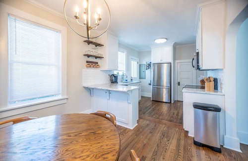 Summerville Casa | Your Updated Cottage for Masters Week!
