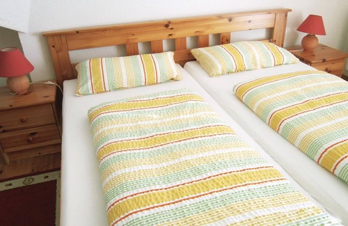 Neddesitz Apartamento | Alojamiento de 2 habitaciones en Sagard