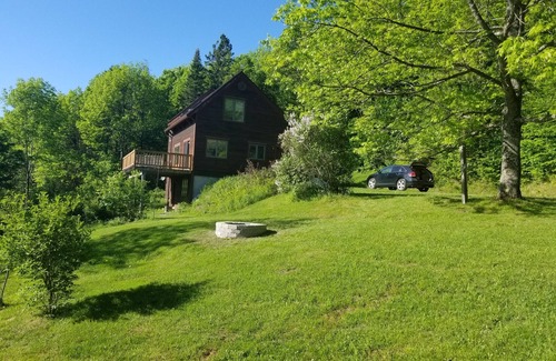 Greensboro Casa | Su lugar de vacaciones en el hermoso NE Kingdom of VT. Grandes vistas, estanque privado.